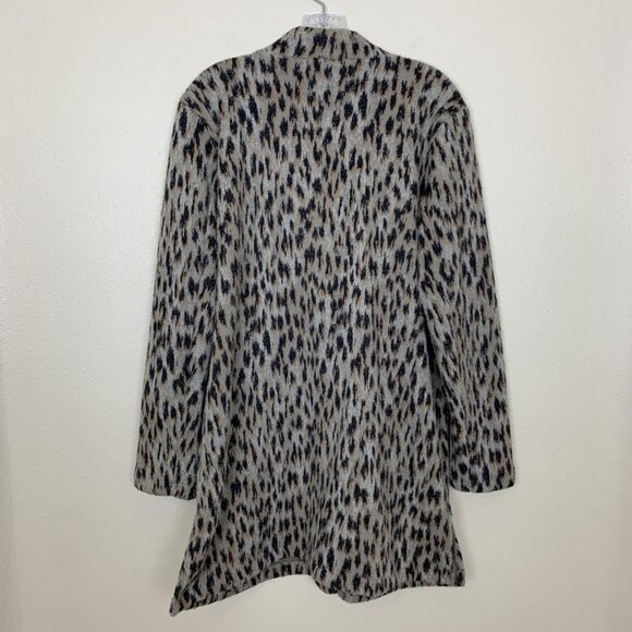 Maurices Womens M NEW Faux Fur Coat Jacket Blazer Animal Print Mobwife Old Money - Picture 3 of 15